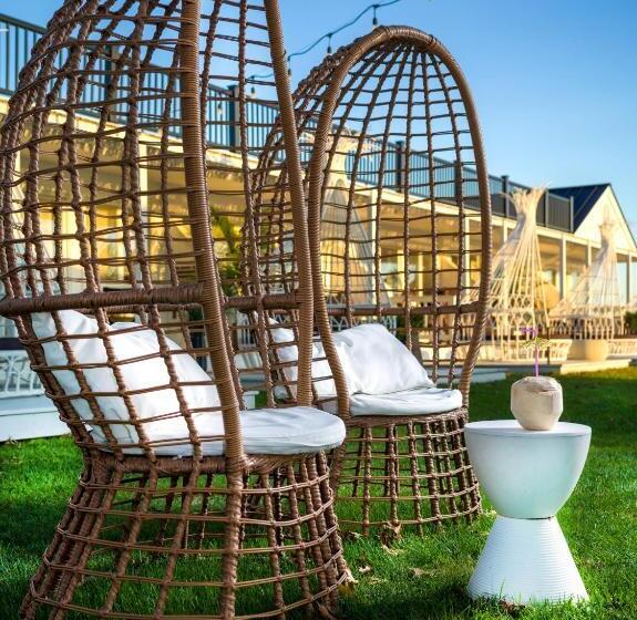 Апартаменты 1 Спальня, Aqua By American Beech   Adults Only