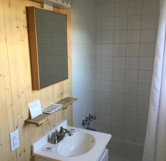 스탠다드 방갈로, Hôtel Motel Rocher Percé
