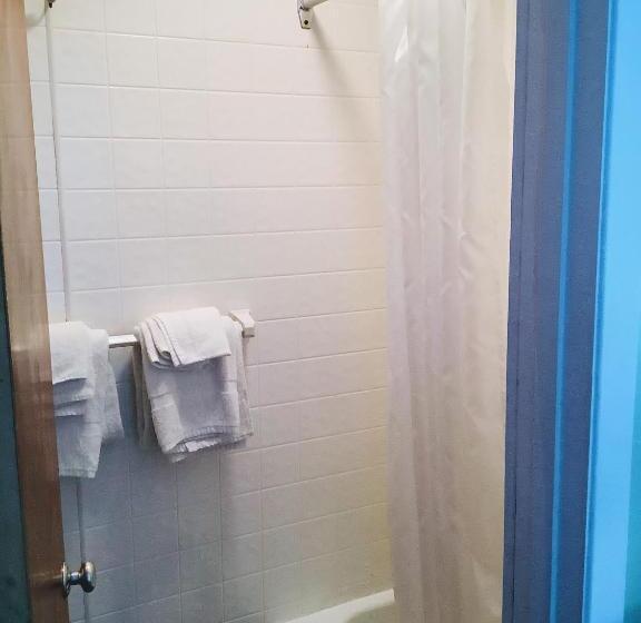 샬레, Hôtel Motel Rocher Percé