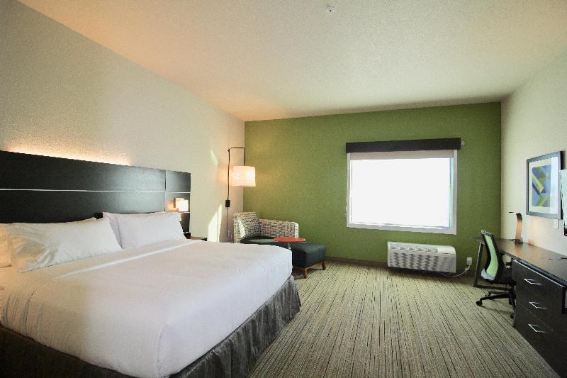 キングサイズベッドのスイートルーム, Holiday Inn Express & Suites   Kirksville   University Area, An Ihg