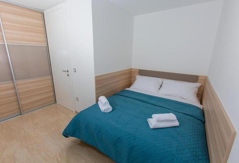 Апартаменты 2 Спальни с Террасой, Luxury Aparthotel