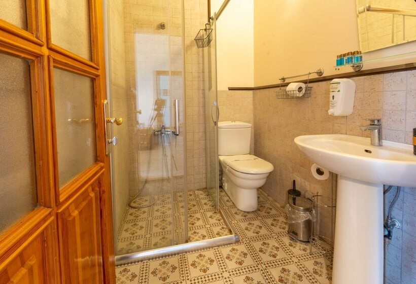 Люкс Семейный 2 Спальни, İznik Seyir Otel