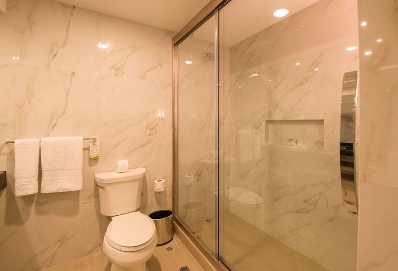 Полулюкс, Best Western Plus Urban Larco