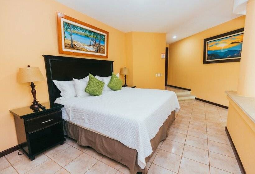 Люкс, Papagayo Golden Palms Beachfront