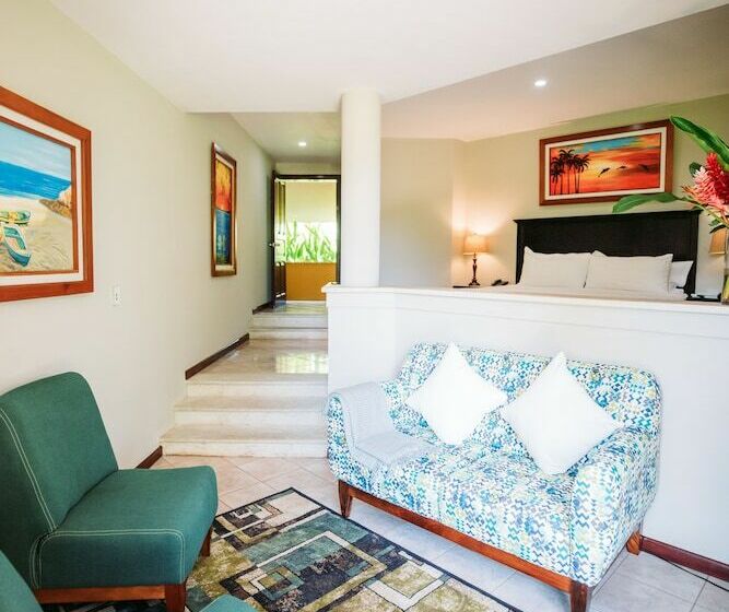 Люкс, Papagayo Golden Palms Beachfront