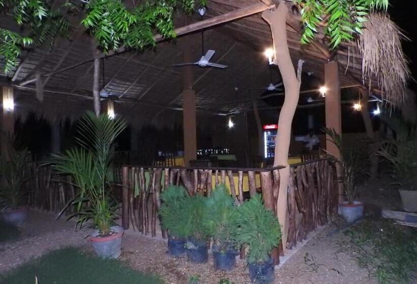 Семейный Номер, The Grand Yala