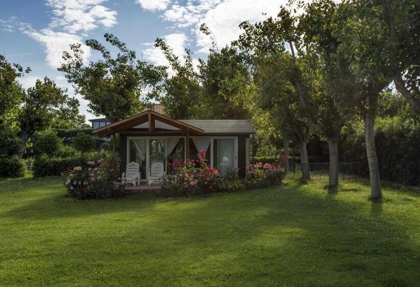 Бунгало Deluxe, Villa Mirella Beach