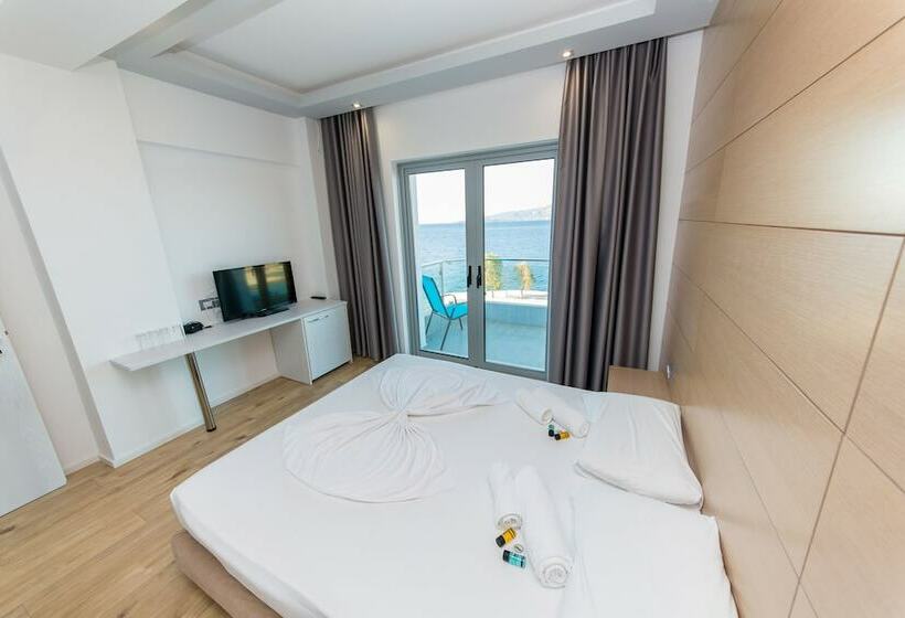 オーシャンビュースタンダードルームバルコニー付き, Saranda Palace
