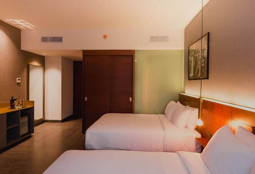 اتاق لوکس, Marquee Playa