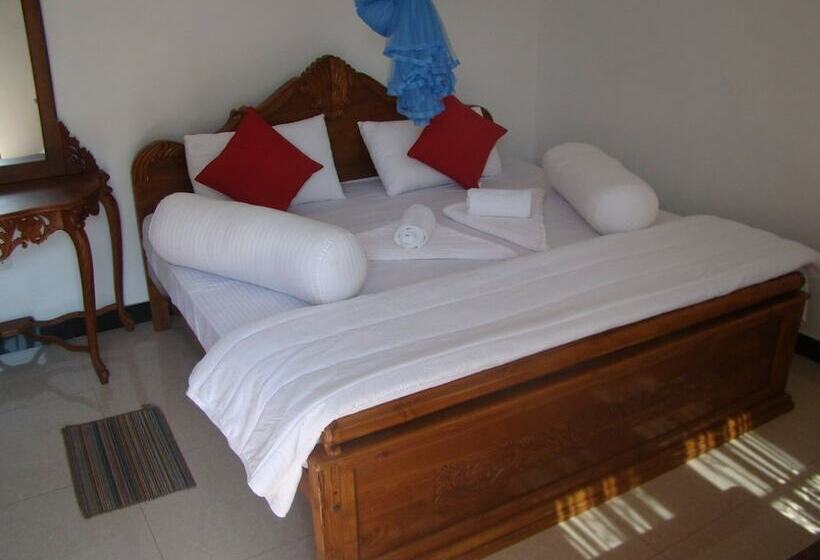 Номер Deluxe, Bentota Dilu Villa