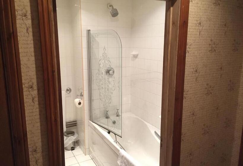 Номер Superior, Cross Keys Hotel Chatteris