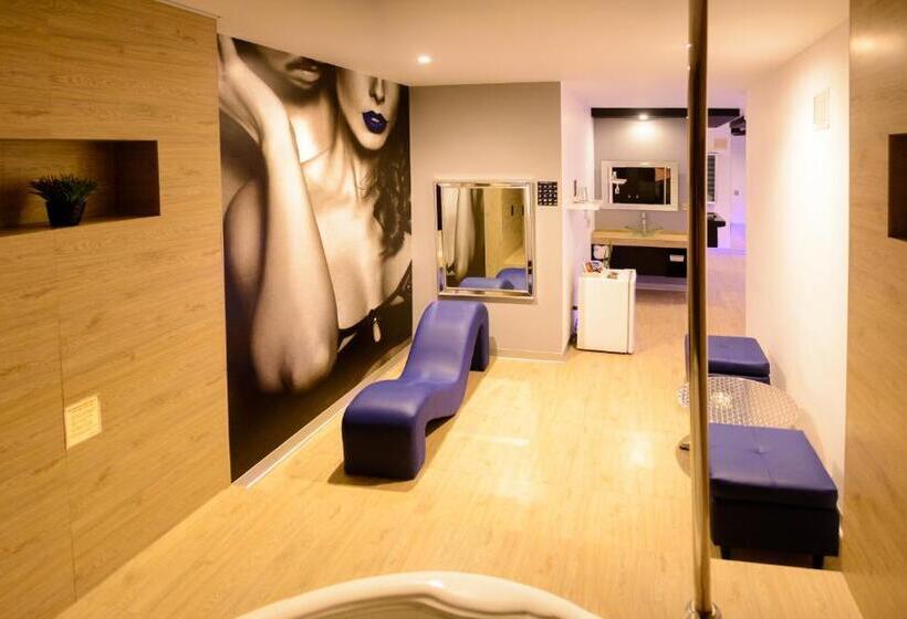 Президентский Люкс, Orei Private Suites Adult Only