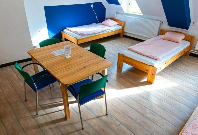 Семейный Номер, Lima Hostel Győr