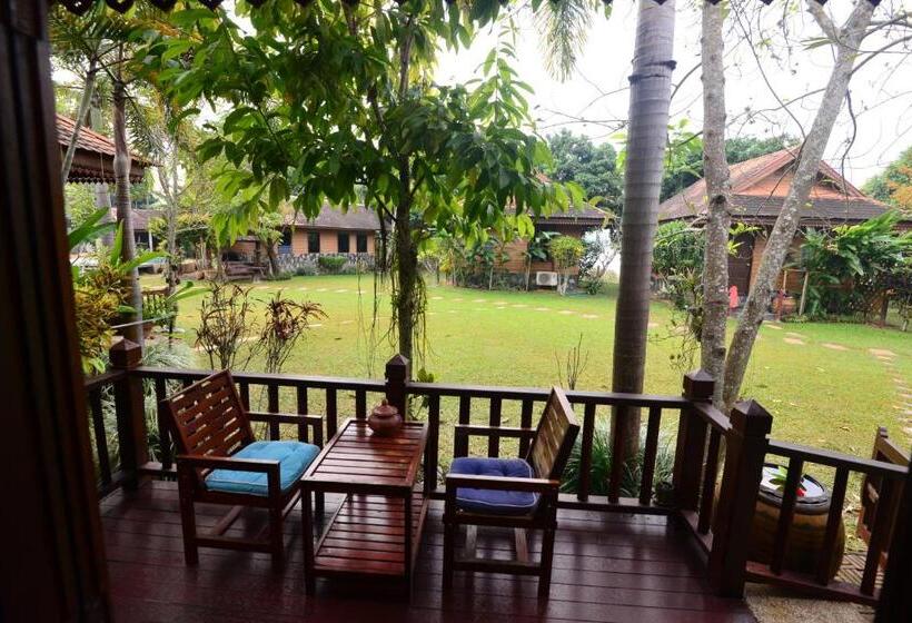Номер Стандарт Вид на Сад, Viang Yonok Hotel, Restaurant, Sports Club