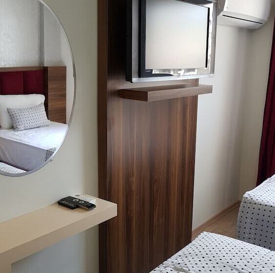 اتاق استاندارد سه نفره, Laleli Hotel Izmir