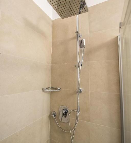 Люкс с Балконом, Malucri Resort
