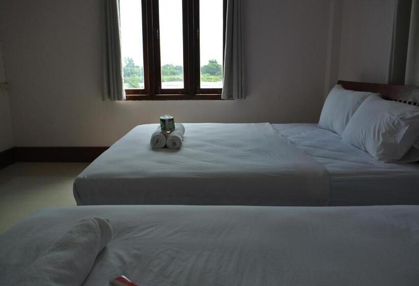 Номер Стандарт Трехместный, Mama Leurth Sunset Guesthouse