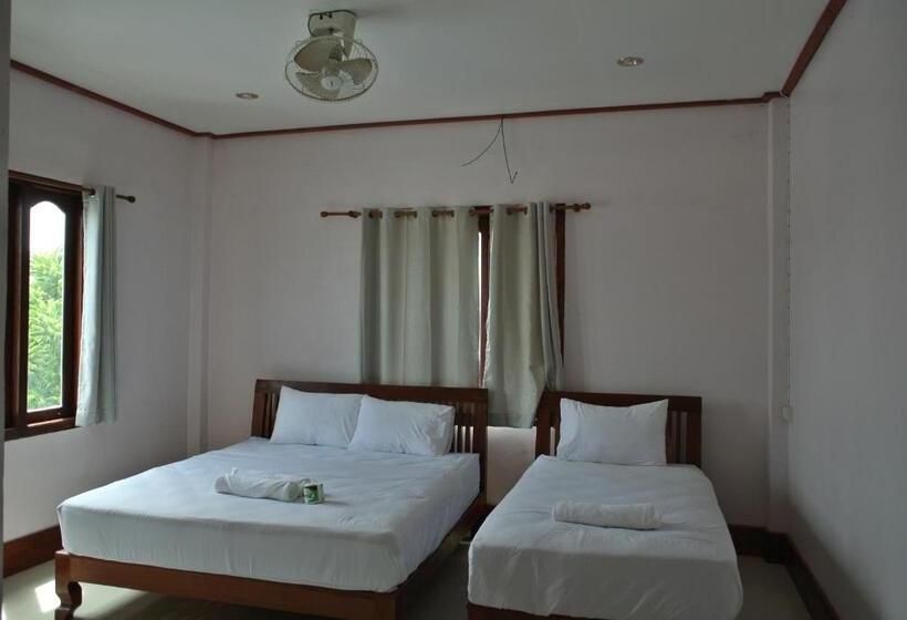 Номер Стандарт Трехместный, Mama Leurth Sunset Guesthouse
