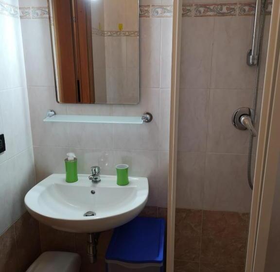 اتاق کلاسیک سه تخته, B&b Stella Dell'adriatico