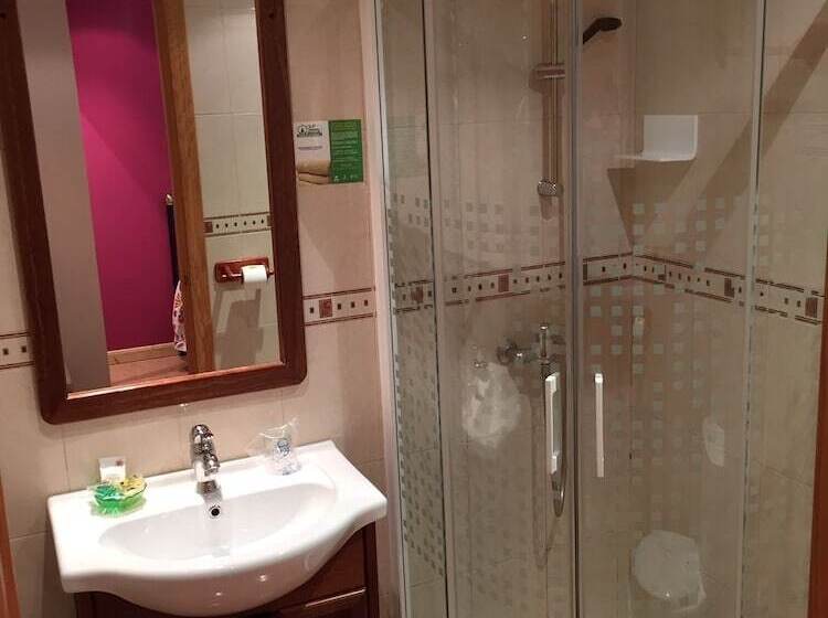 スタンダード４人部屋, Hosteria Villa De Castro