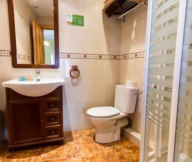 スタンダードスタジオ, Hosteria Villa De Castro
