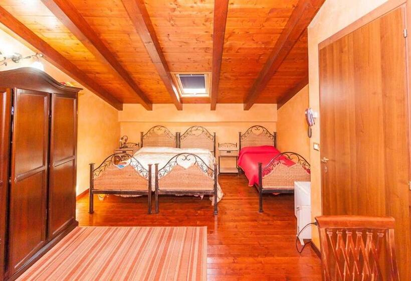חדר סטנדרט לארבעה, B&b L Infiorescenza New