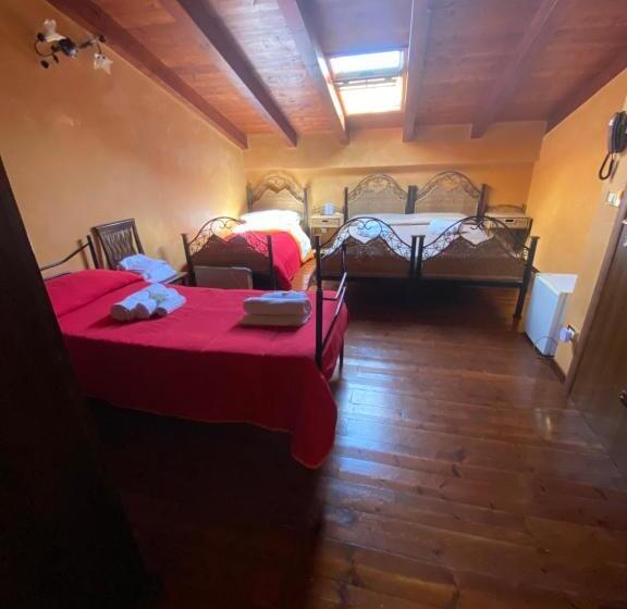 חדר סטנדרט לארבעה, B&b L Infiorescenza New
