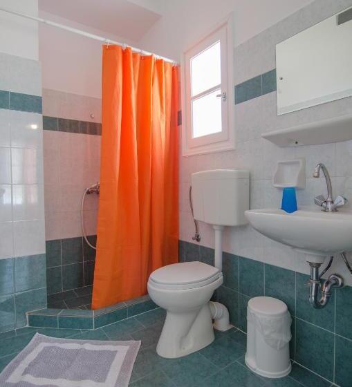 غرفة قياسية, Athena Rooms