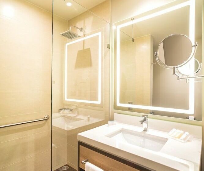 Habitació Estàndard Llit Matrimoni, Hilton Garden Inn Bogota Airport