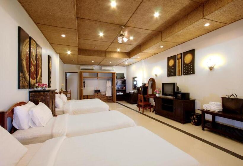 اتاق استاندارد چهار تخته با چشم‌انداز دریا, Racha Island Resort