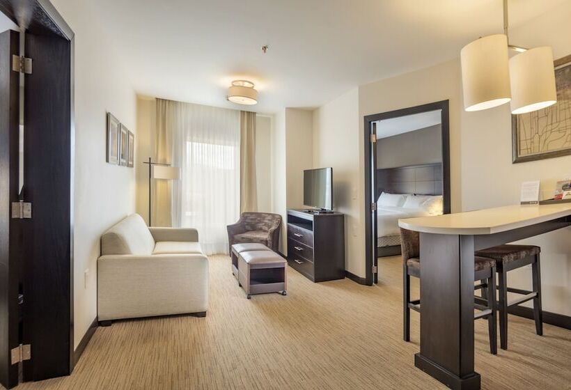 ２ベッドスイートルーム, Staybridge Suites   Irapuato, An Ihg