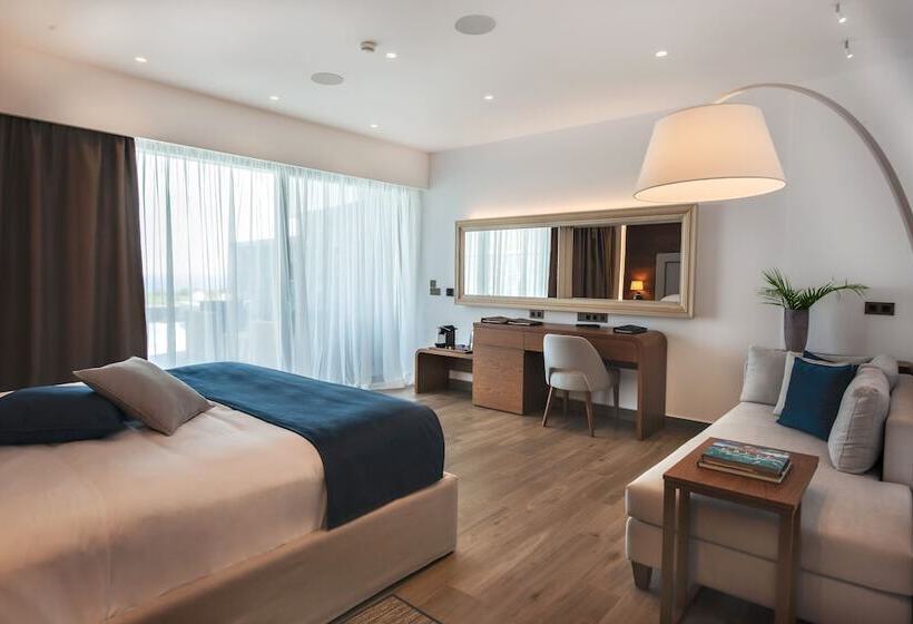 سوئیت اجرایی با چشم‌انداز دریا, Nana Princess Suites Villas & Spa