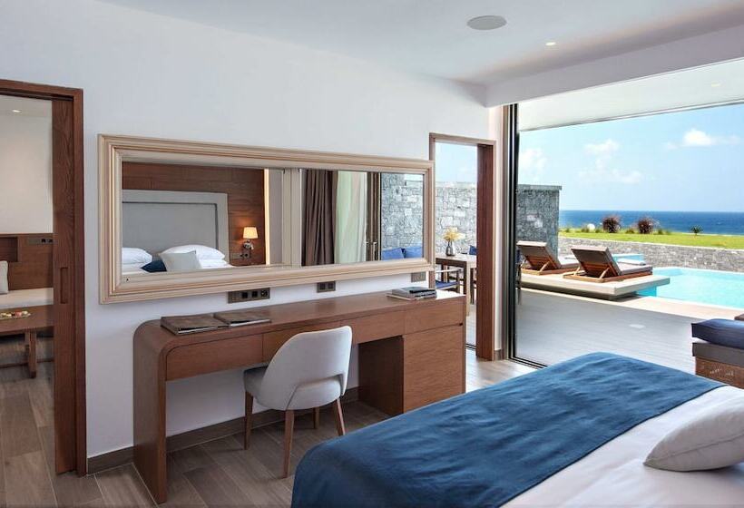 سوییت با چشم‌انداز دریا, Nana Princess Suites Villas & Spa