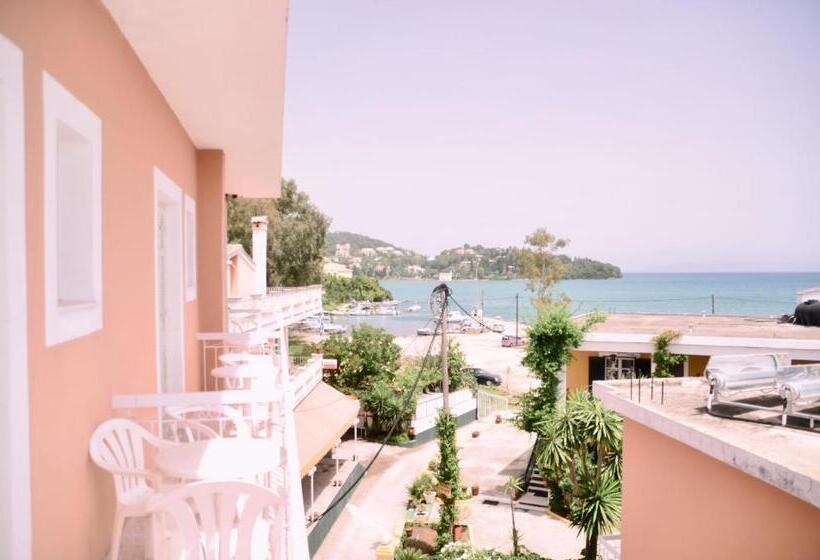 Triple Room Sea View, Sirena Beach
