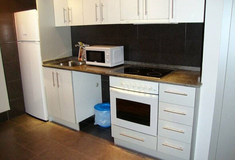 استودیوی استاندارد, Apartamentos La Solana 3000