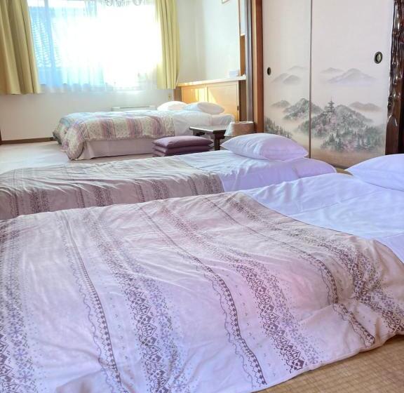 Семейный Номер Совместный Санузел, Guesthouse Namaste