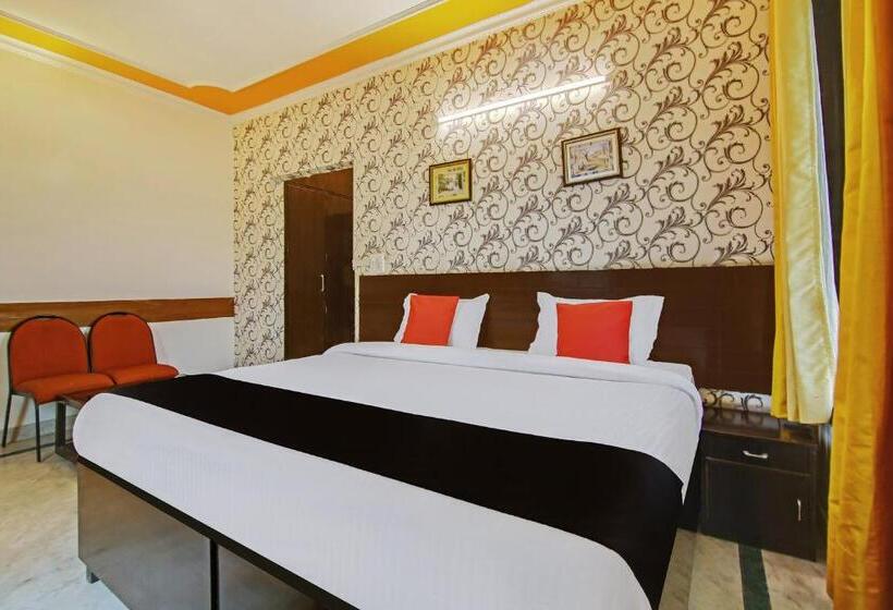 Трехместный Номер Классика, Super Capital O Tipsyy Near Aravali Biodiversity Park