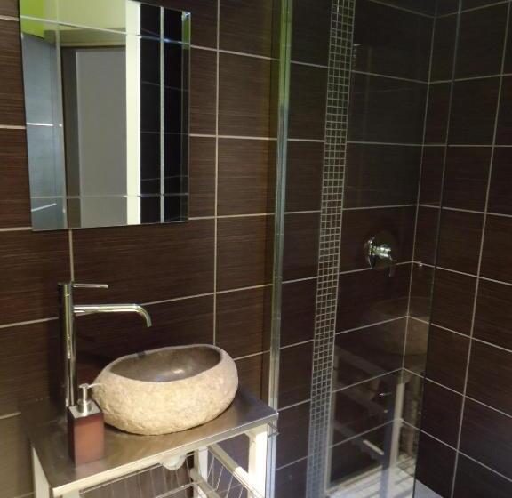 Номер Стандарт Вид на Реку, Prehistoric Lodge   Adult Only