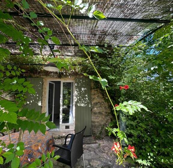 غرفة قياسية مزوَّدة بتراس, Le Moulin D Antelon