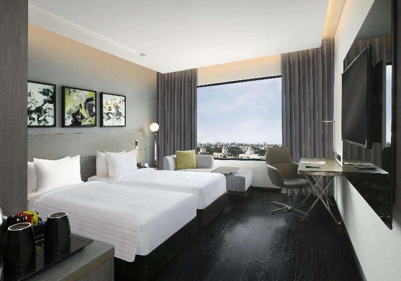 Номер Superior, Novotel Chennai Chamiers Road