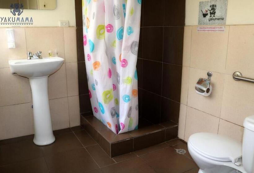 스탠다드 룸, Hostal Yakumama
