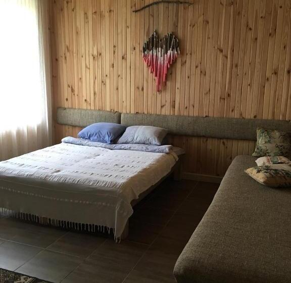 اتاق استاندارد, Baron Munchausen Guest House