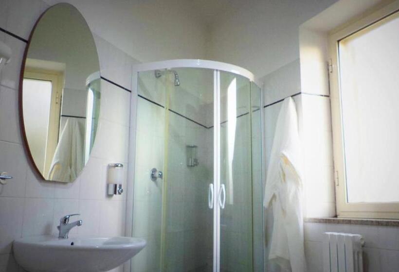 Standard room with outdoor bath, Il Girasole