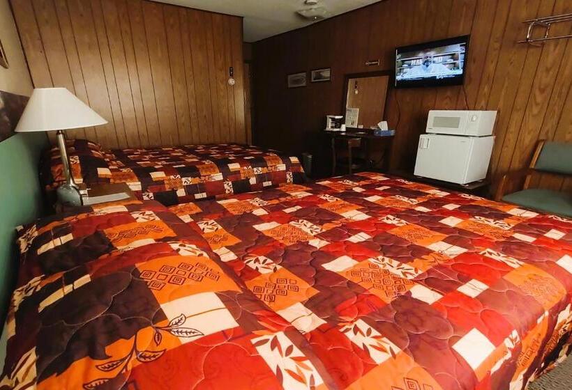 Номер Стандарт 2 Двуспальные Кровати, Love Hotels Voyageur At International Falls Mn