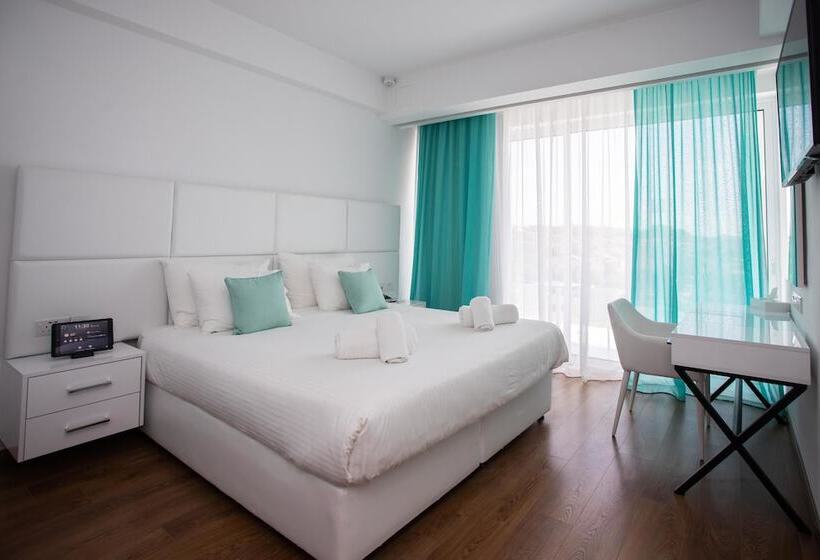 디럭스 룸 측면 바다 전망, Napa Suites