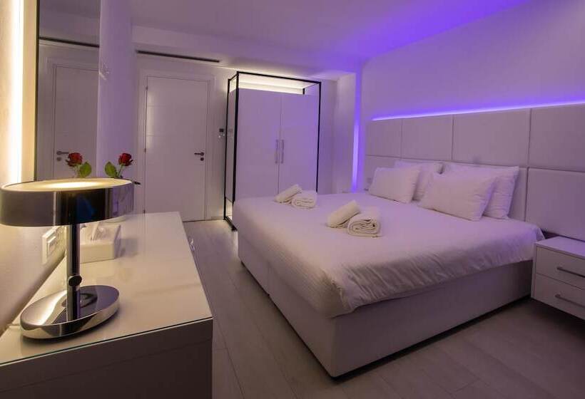 전용 풀장 스위트, Napa Suites
