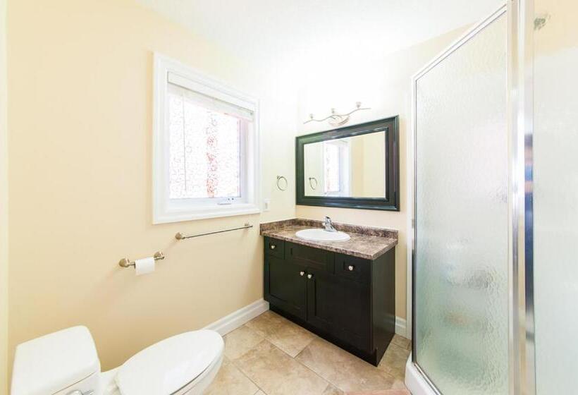Люкс Deluxe Кровать Кинг, Hb Guest Home 4
