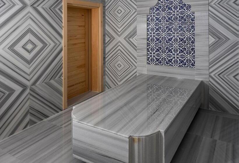 سوئیت با تخت بزرگ, Ramada Plaza By Wyndham Rize