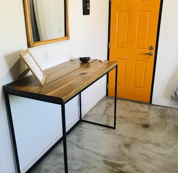 Четырехместный Номер Deluxe, Crash Pad Adventure Hostel