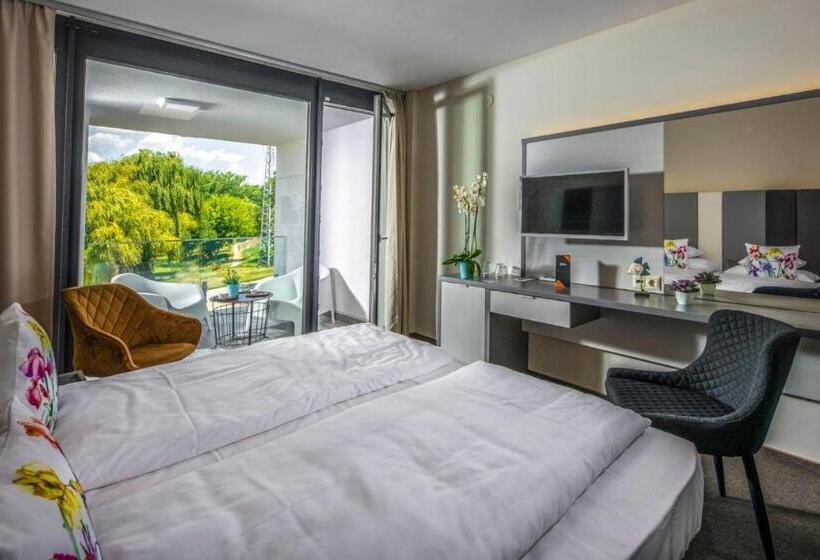 Номер Стандарт с Балконом, Open Hotel Szentes